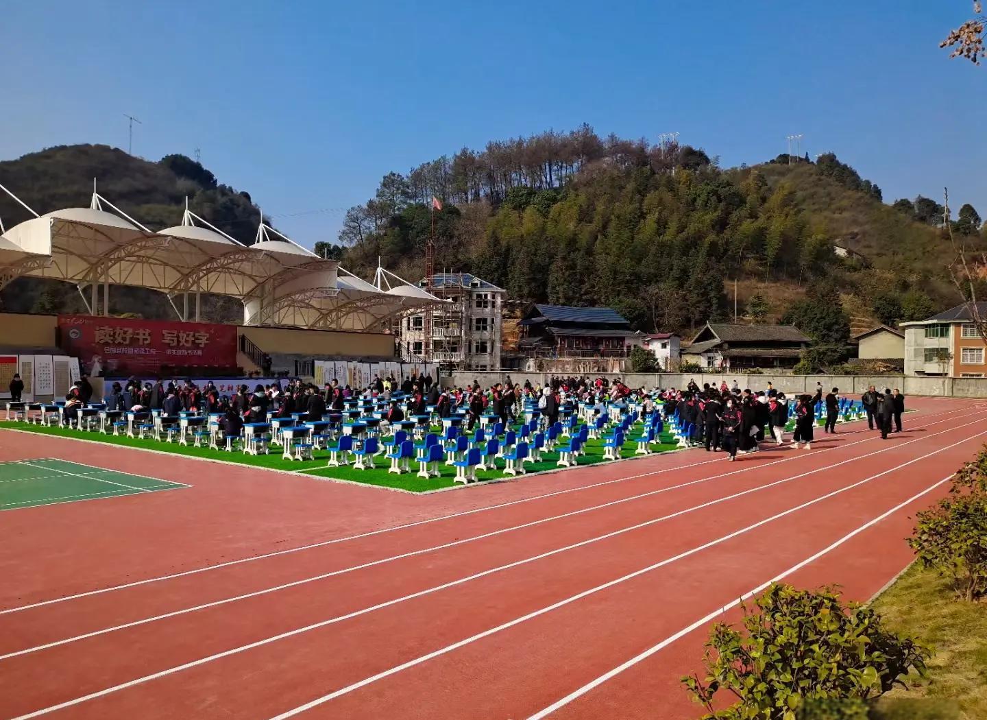 西安市硅PU学校塑胶跑道 - 一站式服务